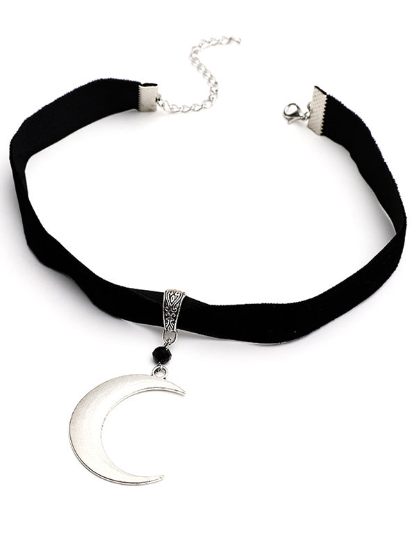 Gothic Metal Moon Pattern Choker Necklace